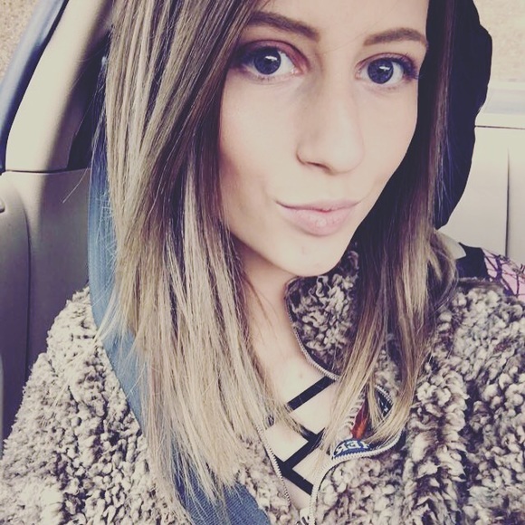 Meet your Posher, Samantha - Picture 1 of 1